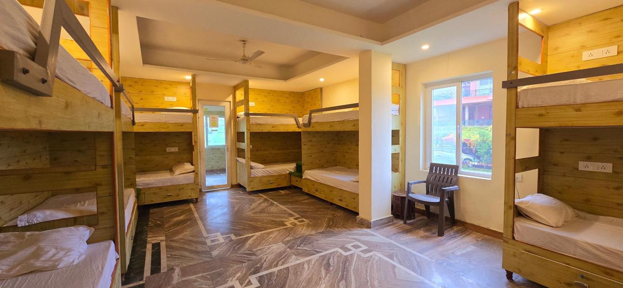 Hotel Samdupling Himalayan Brothers Дармсала Экстерьер фото