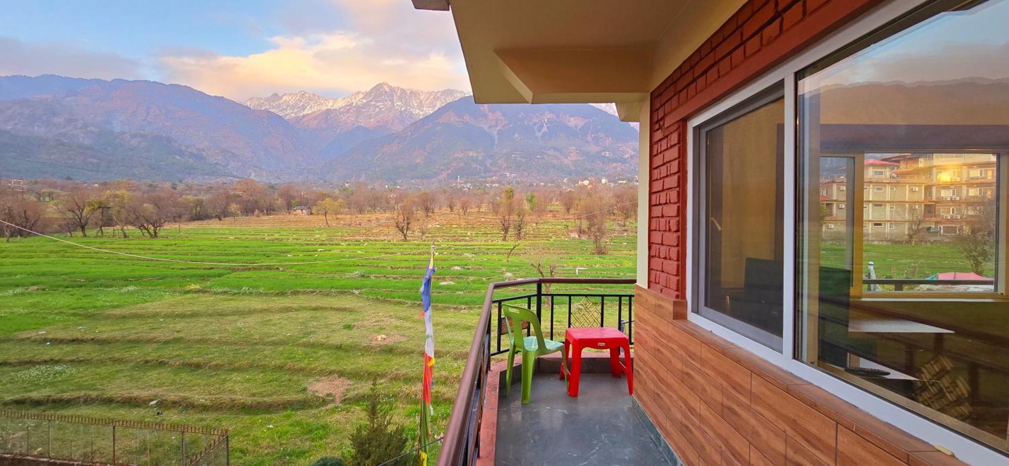Hotel Samdupling Himalayan Brothers Дармсала Экстерьер фото